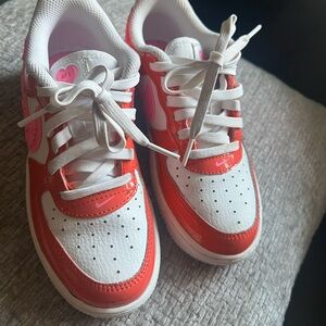 13c  Nike AF1 low Valentines Day Forces ❤️